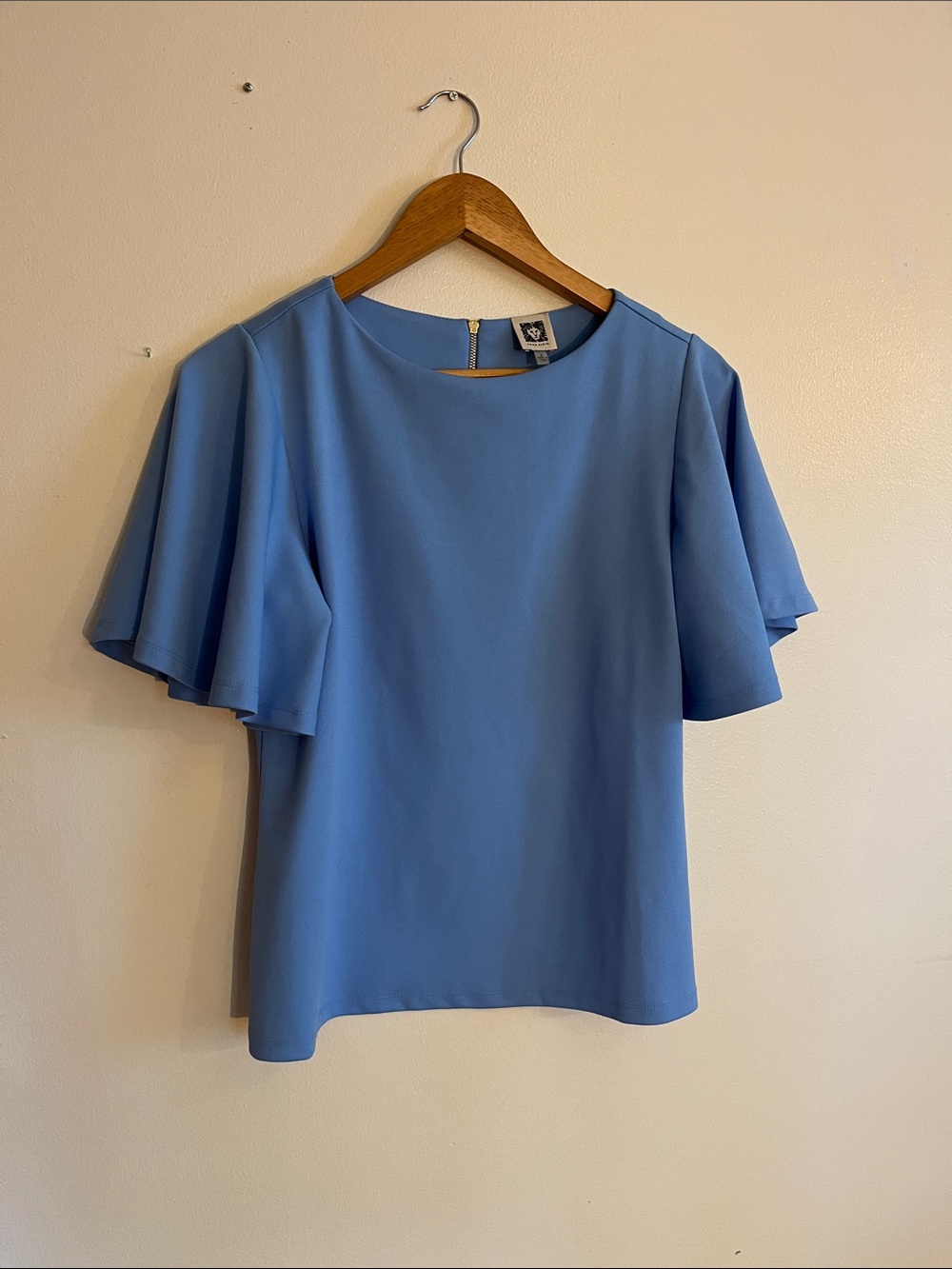 Anne Klein Women’s Light Blue Flutter Sleeve Blouse